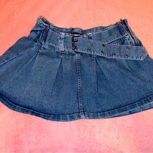 ✨ Boutique Denim Mini Skirts w/ Belt & Built-In Shorts ✨
